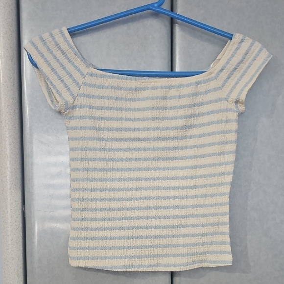 Gaze Blue and Cream Knit Top, Size S - Picture 1 of 3